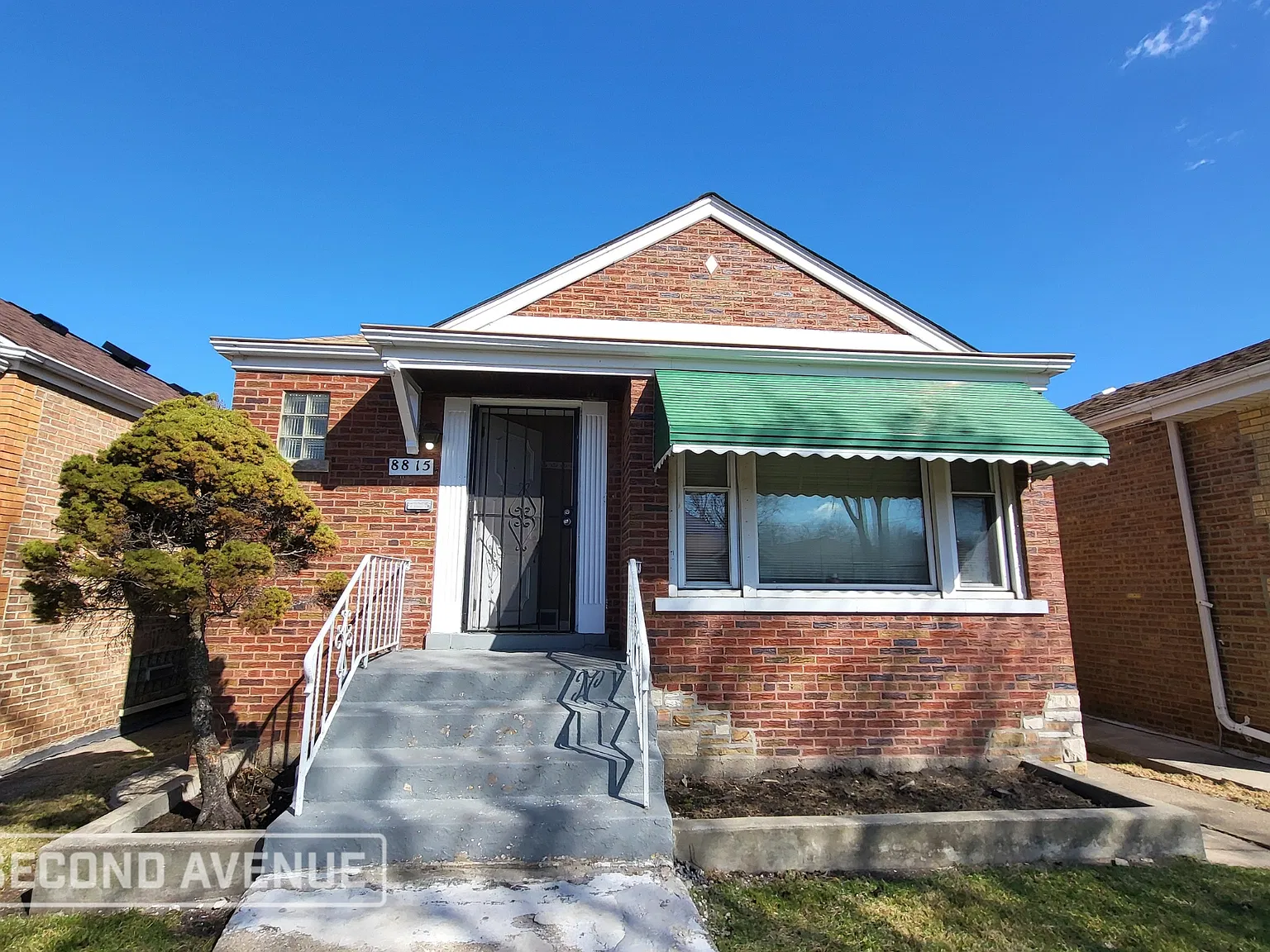 3 bed, 1.5 bath, 1272 sqft, $2,150 — Photo 1