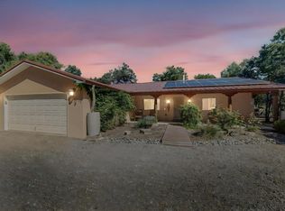 22 Camino Viejo, Tijeras, NM 87059