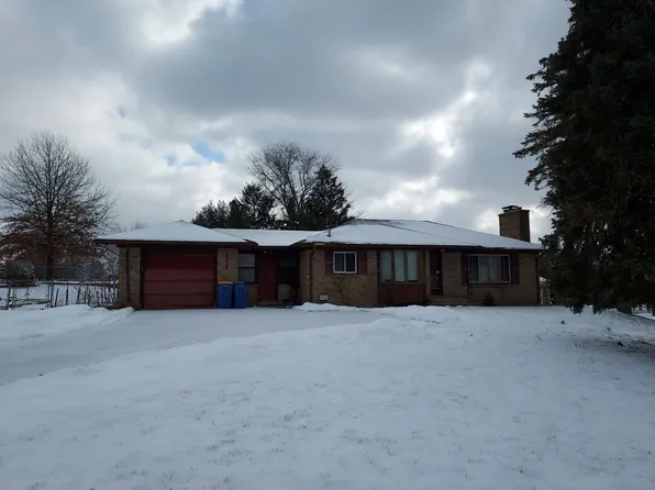 1721 Lake Michigan Dr NW, Grand Rapids, MI 49504