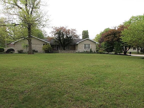 2nd image of 1024 Kenwood Dr