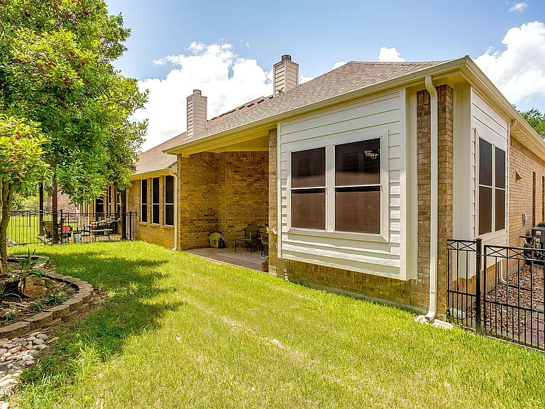 709 Scenic Ranch Cir — Photo 35