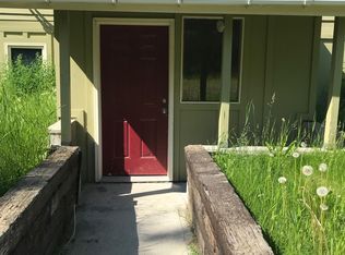 490 Auburn Dr #B, Fairbanks, AK 99709