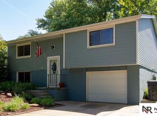 5020 Grassridge Rd, Lincoln, NE 68512