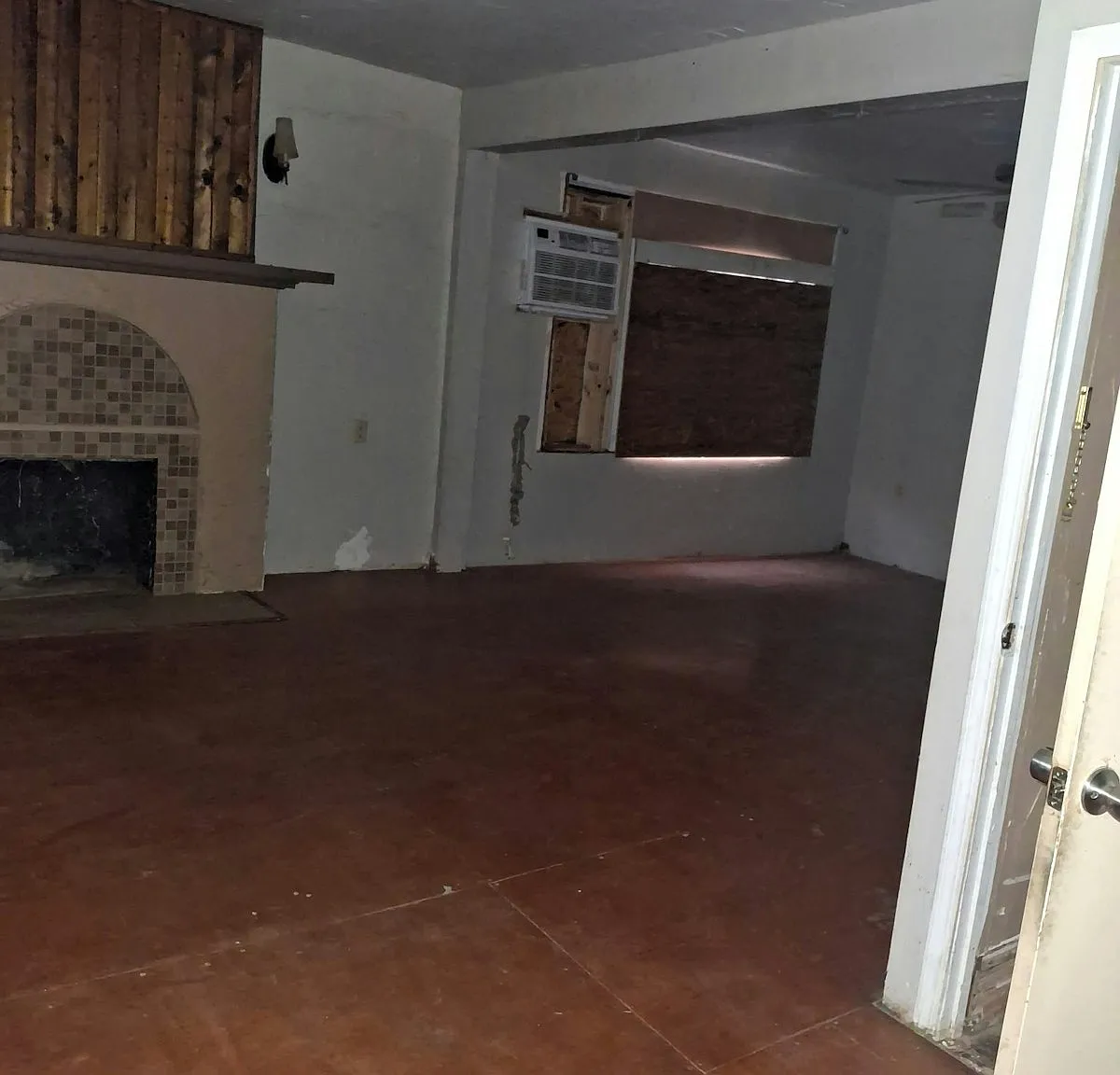 311 West 5th Street — Photo 4