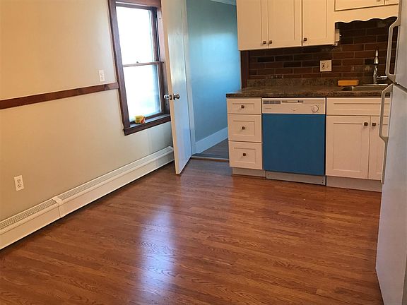 4th image of 4 Plymouth St