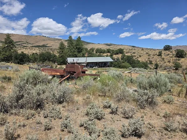 2151 S Fork Rd, Yakima, WA 98903