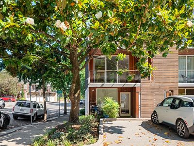 722 NW 24th Ave APT 201, Portland, OR, 97210