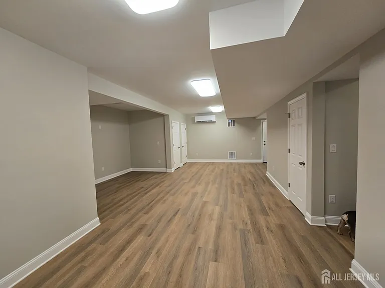 164 Austin Ave — Photo 4