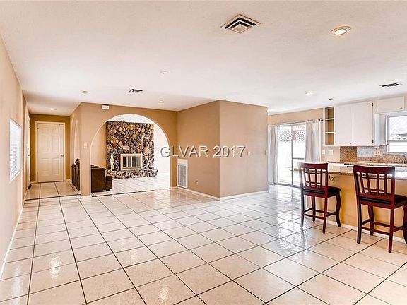 5th image of 3813 Briarwood Ave