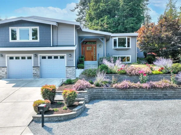 1703 128th Avenue SE, Bellevue, WA 98005