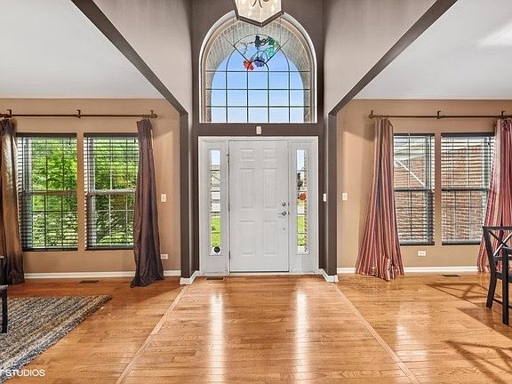 2nd image of 3123 Erika Ln