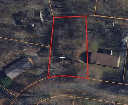 4th image of 232 Downer Dr