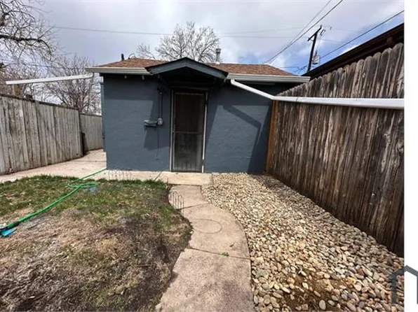 1429 1/2 W Dakota Ave, Denver, CO 80223