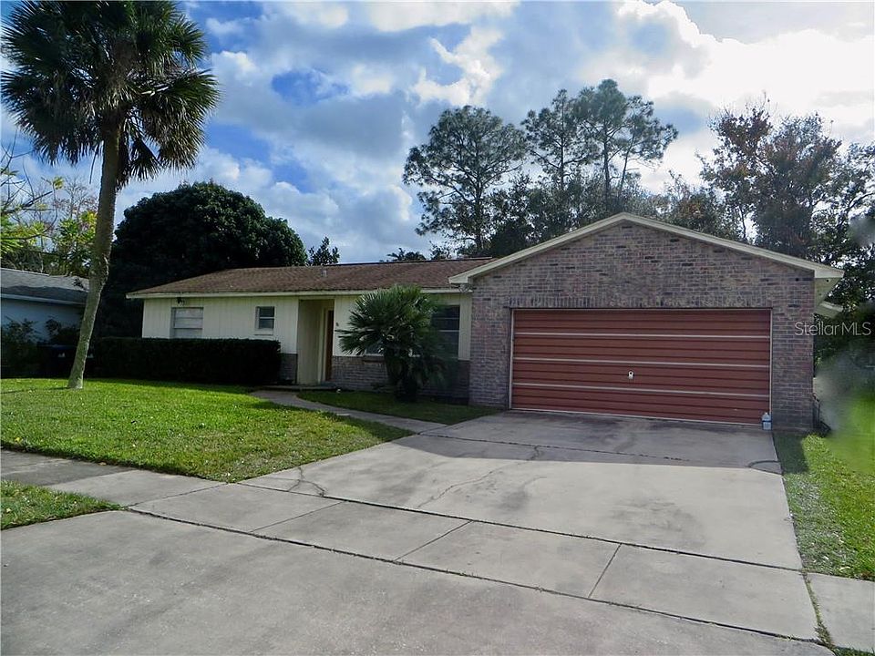 1st image of 7614 Hidden Hollow Dr