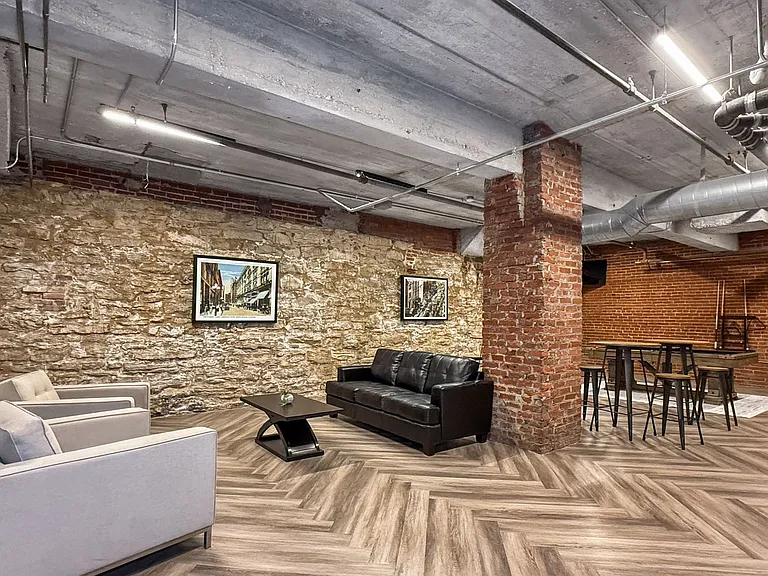 Emery Lofts — Photo 44