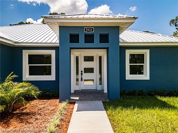 3921 Dauphine St, Sebring, FL 33872