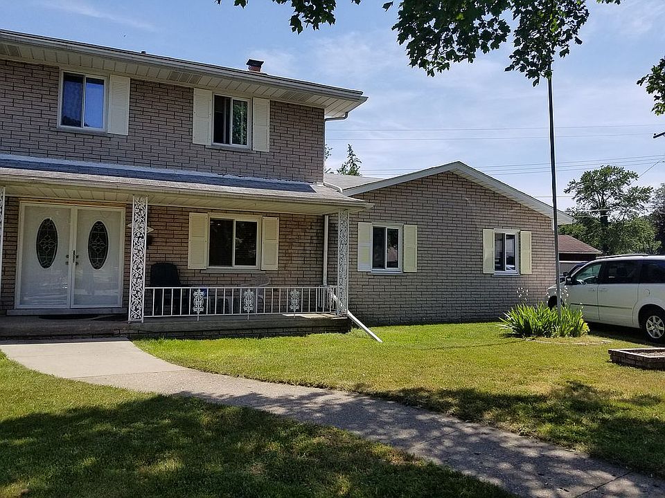 2nd image of 22610 Cedar Ct
