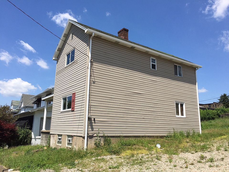 2nd image of 229 Evans St