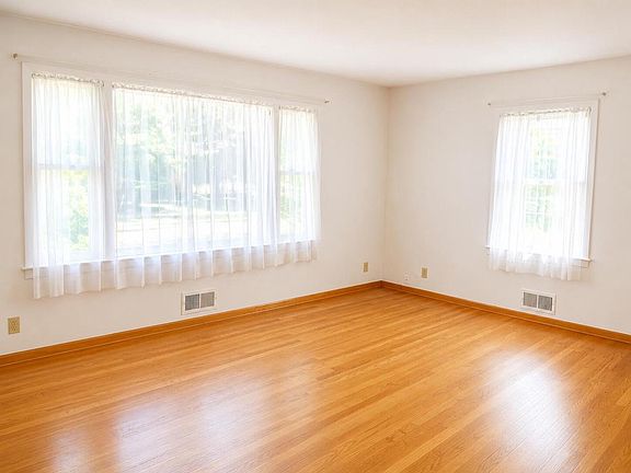 4th image of 3438 9th AVENUE