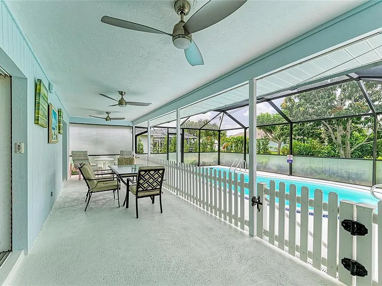 405 Bayside Ln — Photo 49