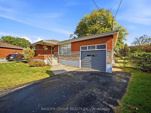 3rd image of 20 Doreen Ct