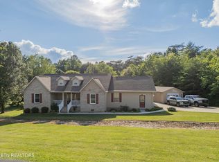 542 Sunset Ridge Dr, Crossville, TN 38571