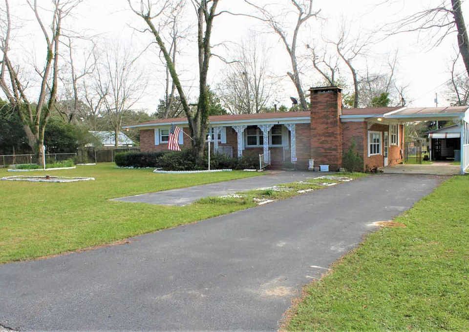 1st image of 9 E Pecan Dr