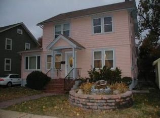 412 1st St, Dunellen, NJ 08812