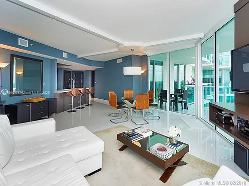 250 Sunny Isles Blvd #31403 Photo 1
