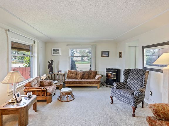 5th image of 14622 E 16th Ave