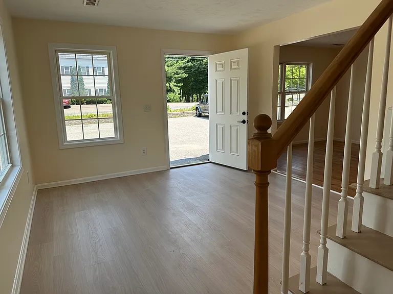 525 Water St #4 — Photo 3