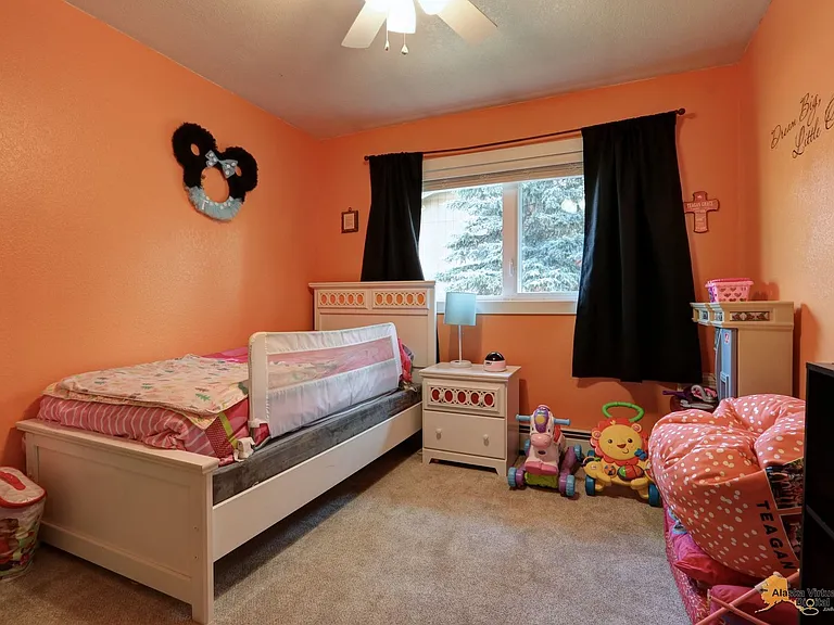 10137 Birch Ln — Photo 24
