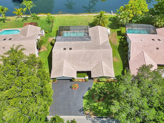 2nd image of 8993 NW 51st Place