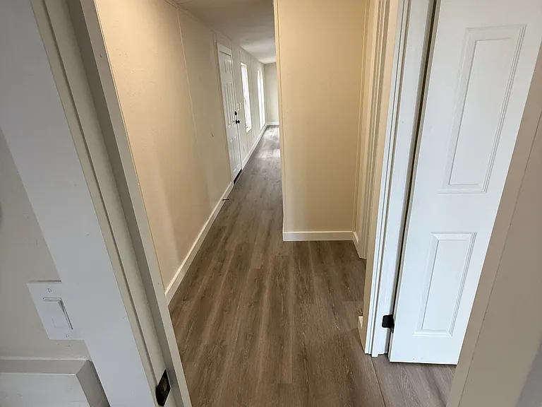 1043 NW Moore Rd — Photo 32