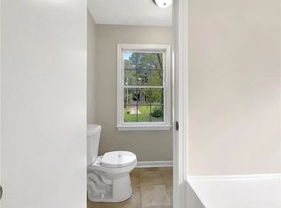 157 Paces Lakes Pte, Dallas, GA 30157