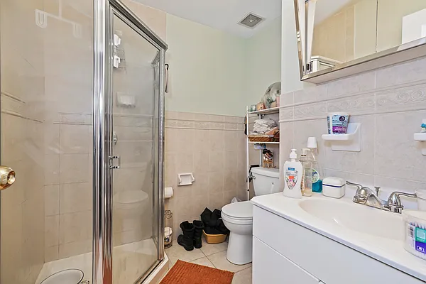 Sold by Keller Williams Realty Landmark II | media 23