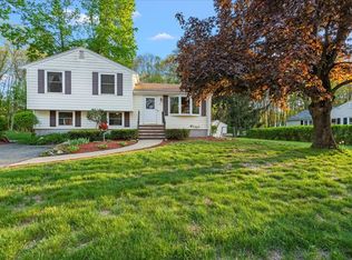 11 Beaverbrook Rd, Burlington, MA 01803
