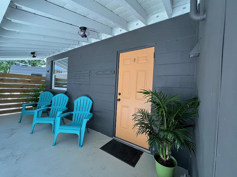 816 E Robson St #1 — Photo 8
