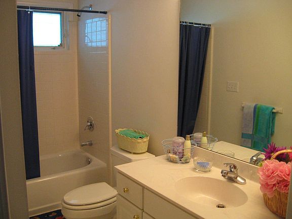 2 Full Baths
