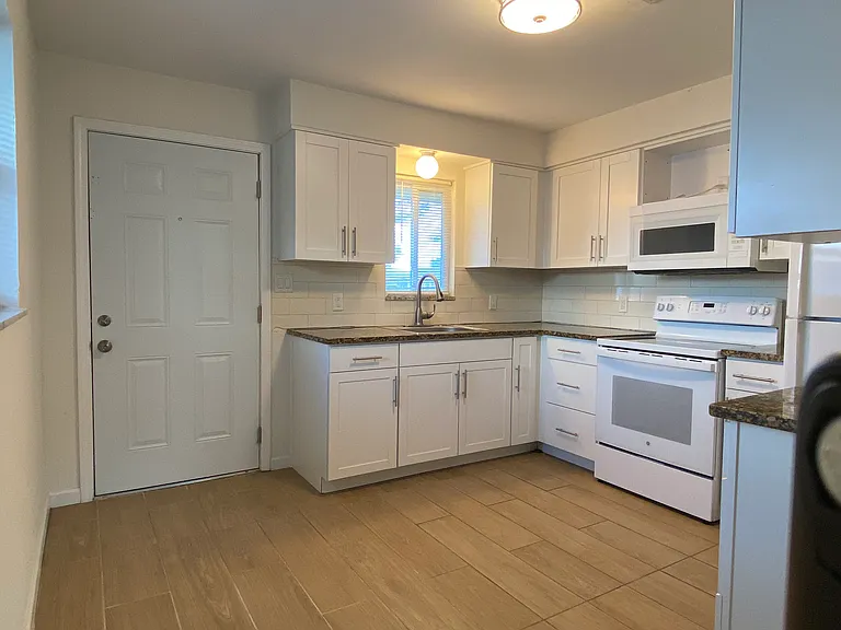 2264 Washington Ave #2264 — Photo 7