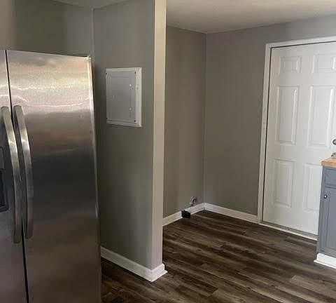 Kitchen with Inside Laundry Hook Up