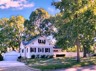 1013 W John St, Champaign, IL 61821