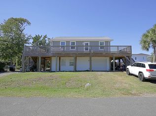 1006 5th St S, Carolina Beach, NC 28428