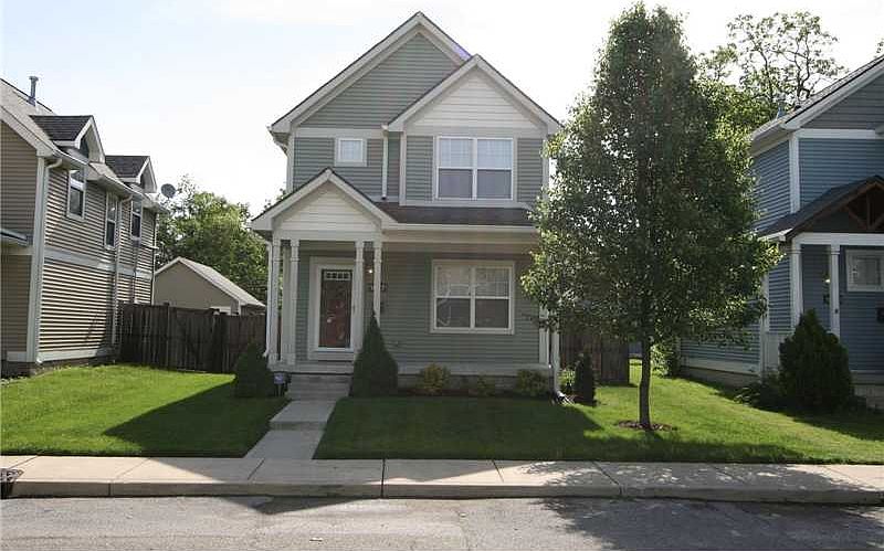 1st image of 1627 Yandes St