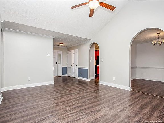 2nd image of 147 Sierra Ct