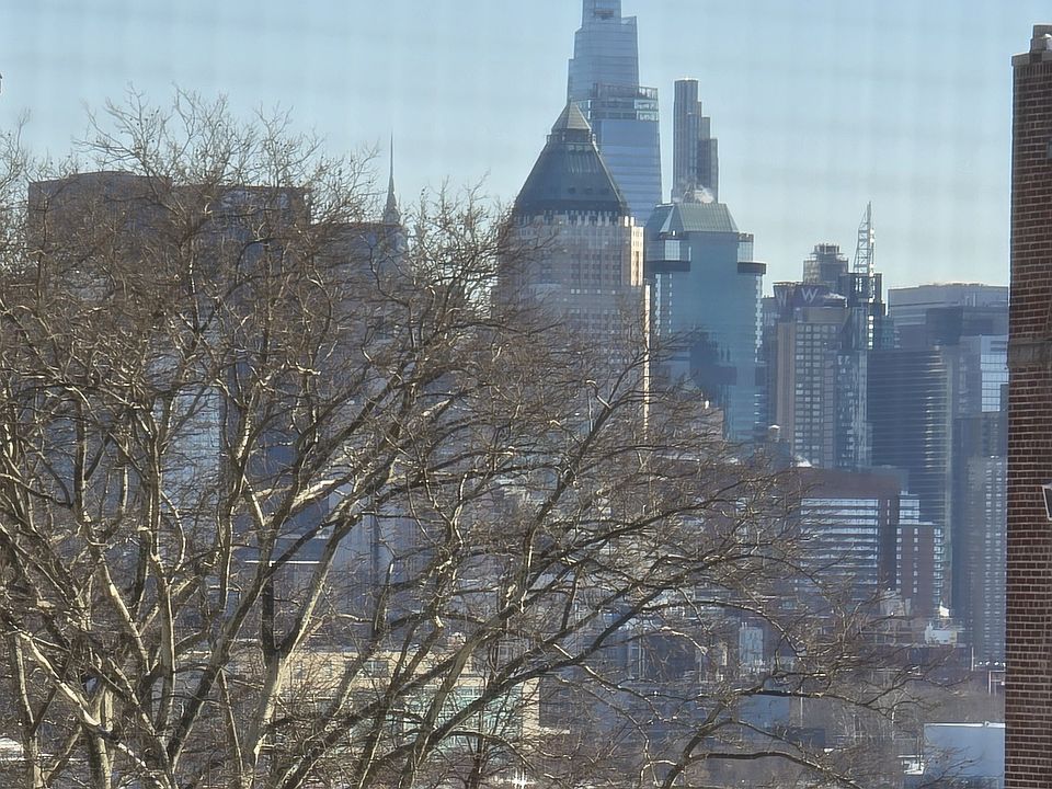 1st image of 6003 Park Ave APT 6