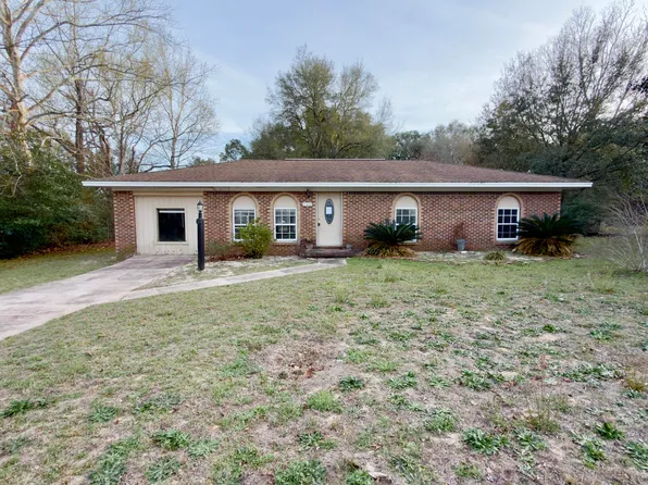 208 Forrest Pkwy, Crestview, FL 32539