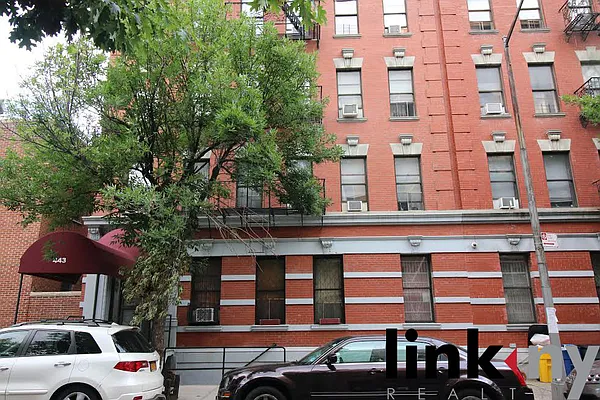Rented by Link NY Realty | media 19