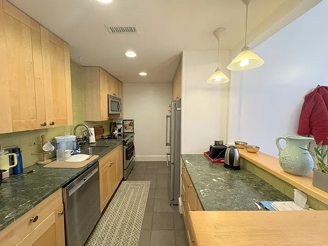 683 Massachusetts Ave #2 — Photo 8