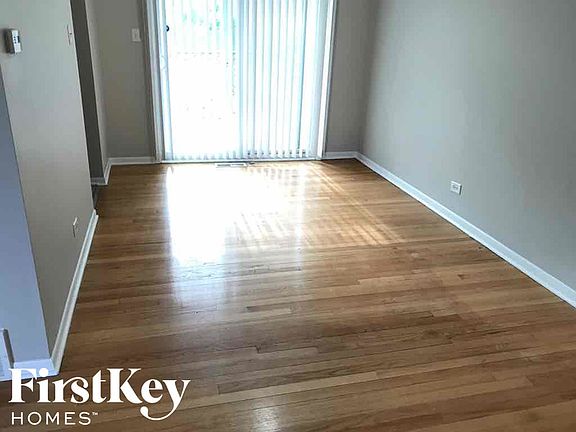 3rd image of 15500 S Park Ave